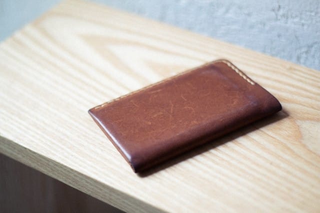 工房にある革小物 – 工房長のカードケース
